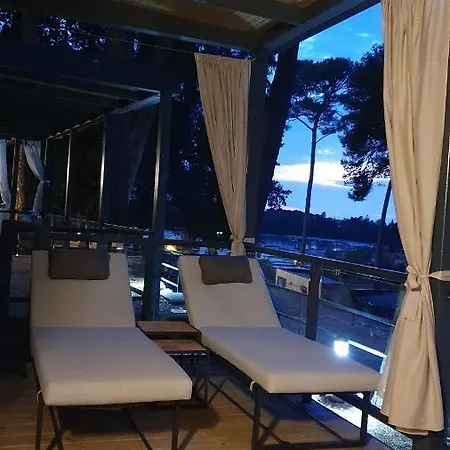 Mobile Home Erna, Rovinj Exterior photo
